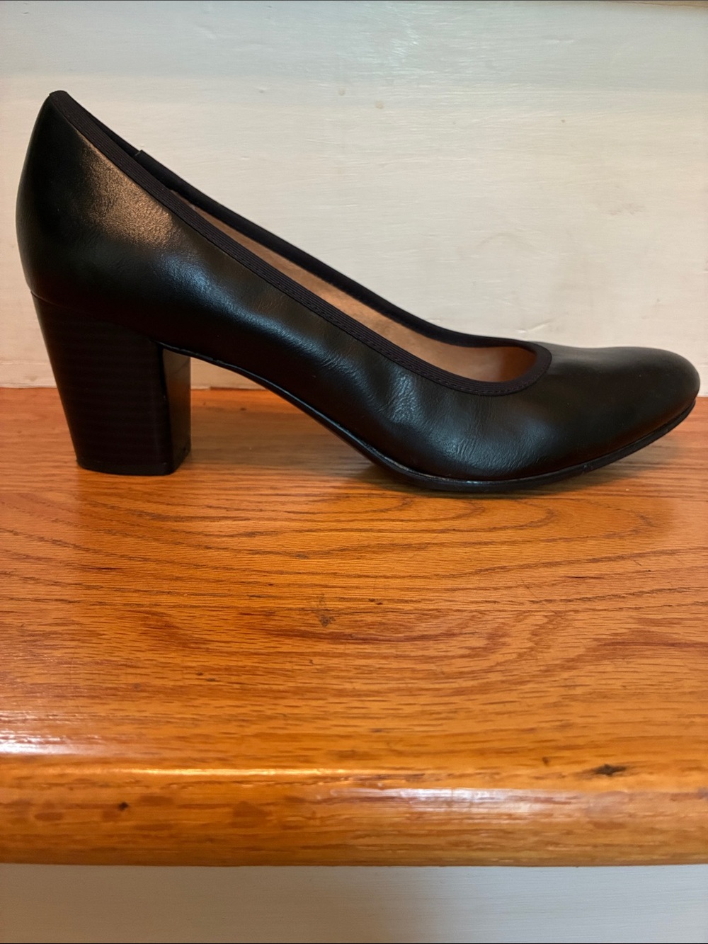 Naturalizer Classic Black Leather Block Heel Pumps, Size 8.5